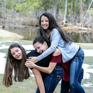 Meet your Posher, Chiasson